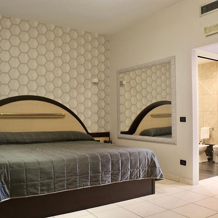 Autosole 2 Hotel Milan Luaran gambar