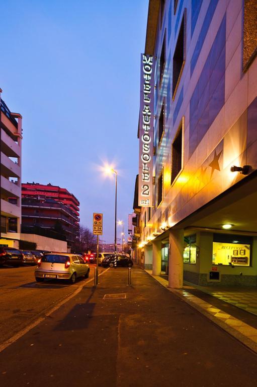 Autosole 2 Hotel Milan Luaran gambar